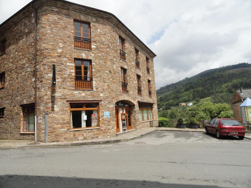 Hotel Restaurante Casa Petronila Taramundi Exterior foto