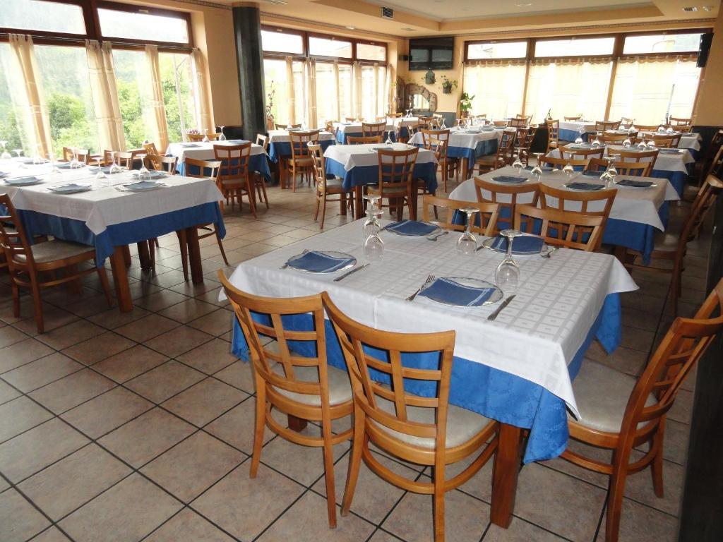 Hotel Restaurante Casa Petronila Taramundi Exterior foto